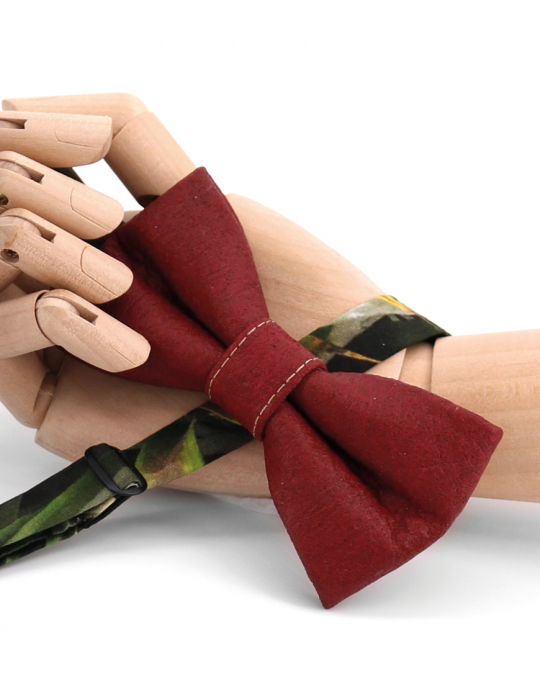 STONE RED PINATEX BOW TIE